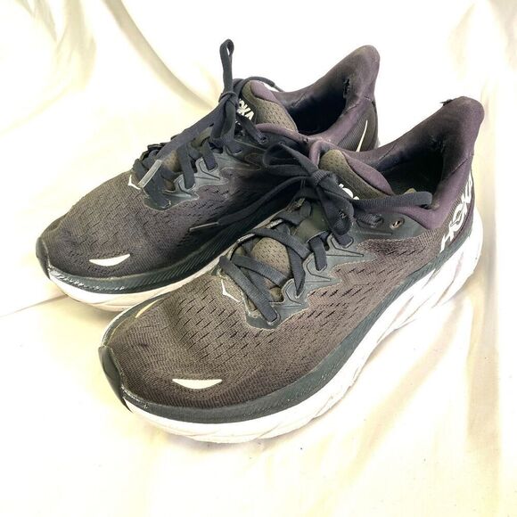Hoka One One Shoes - Hoka One One Clifton 8 Black BWHT 1119394 Women’s Size 7 B Running Shoes